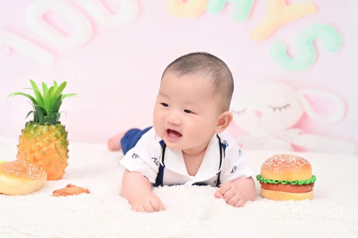 张掖宝宝鼻子喷奶急救处理